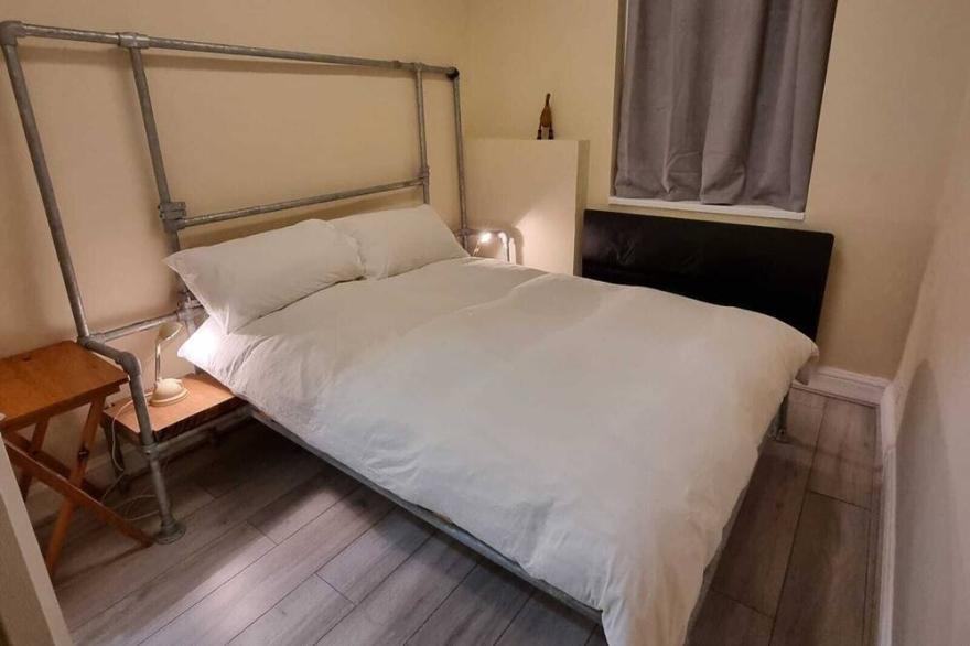 Fantastic 2 bedroom flat - 20 mins to centre of London