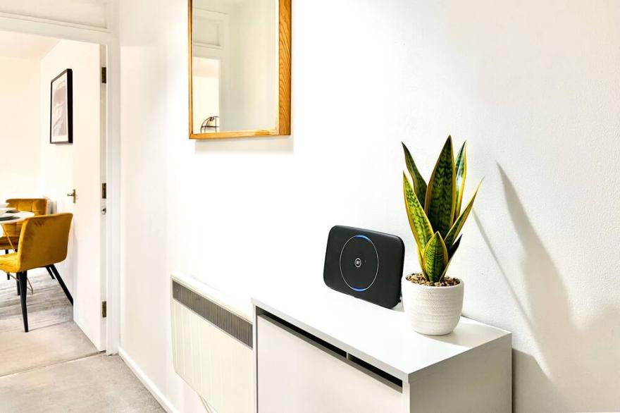 1 Bed Apt in ST Leonard's Street, Bow. 20%off on Weeklyfamilybusinessleisure
