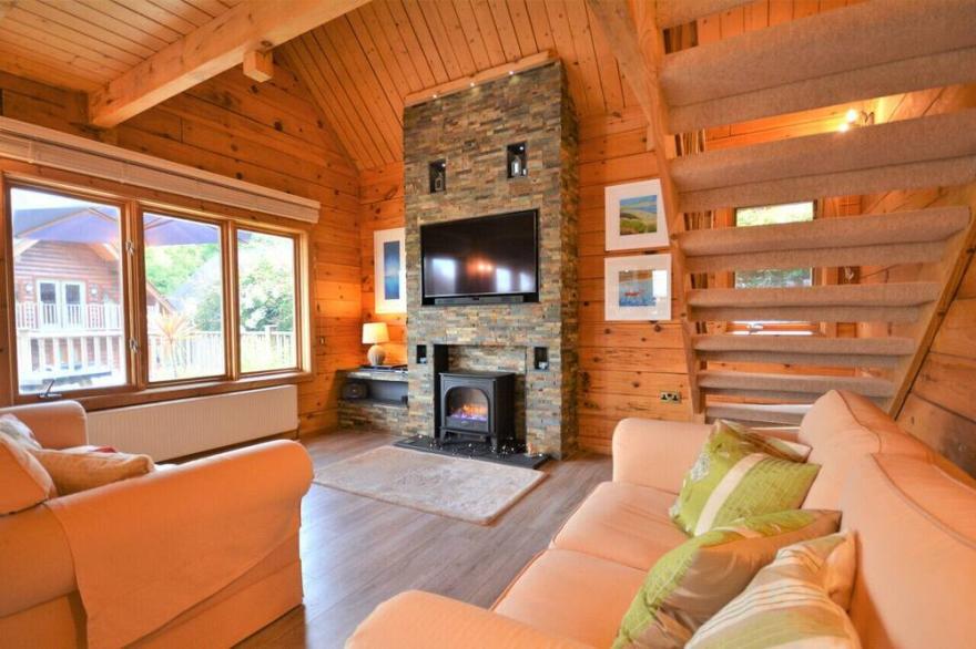 Trelowen - Three Bedroom House, Sleeps 6