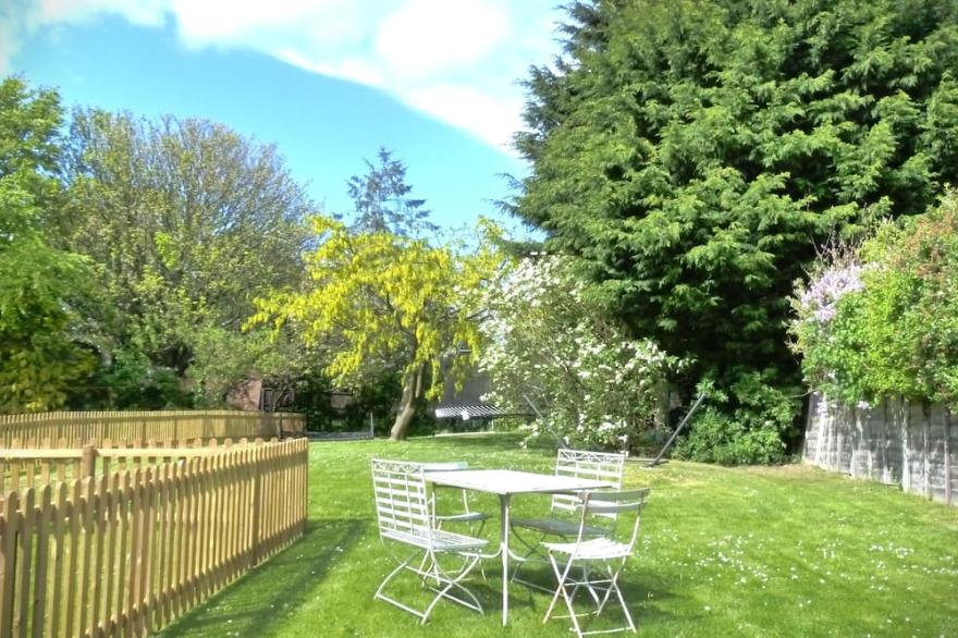 Luxury Cottage 5 minute walk to Runswick Bay Beach