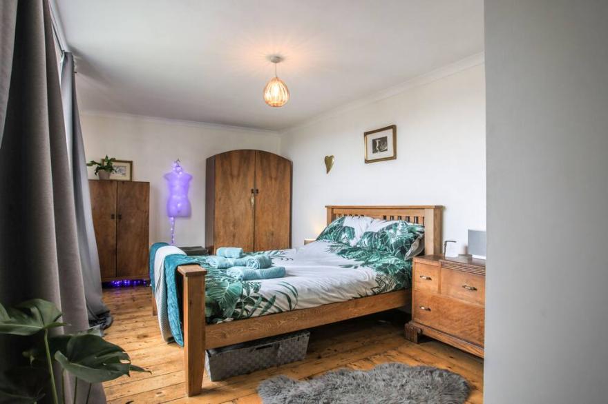 Family home with views and a family friendly garden