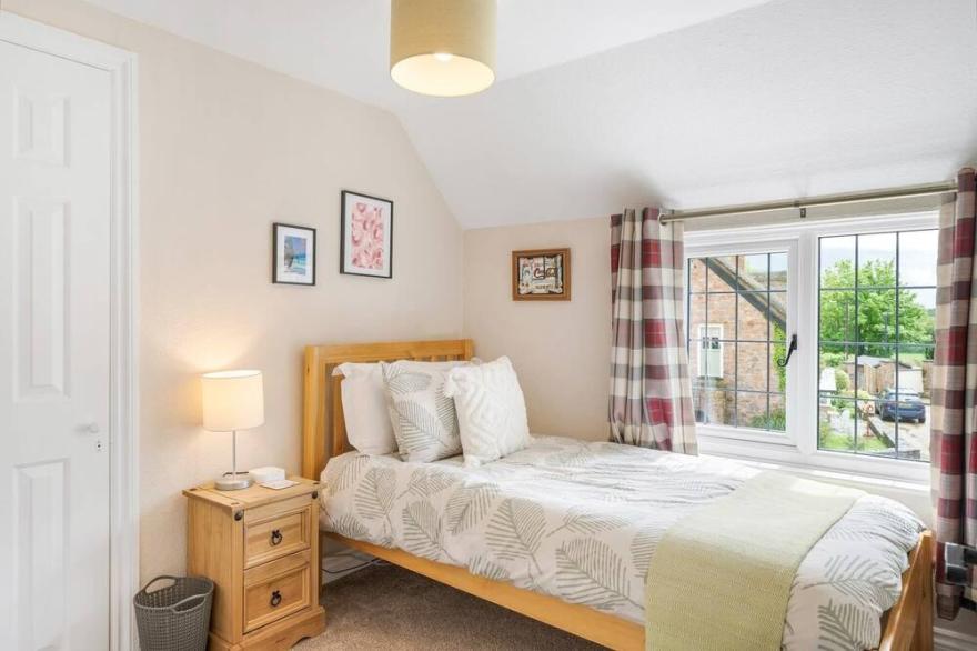 Idyllic Cottage in Heart of Devon Countryside