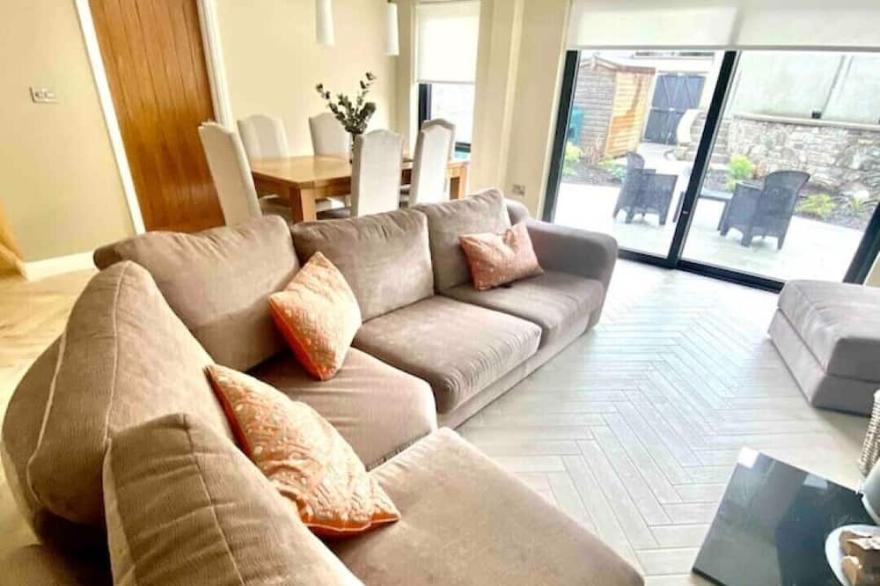 Water Cottage Rostrevor Village Nitb Approved