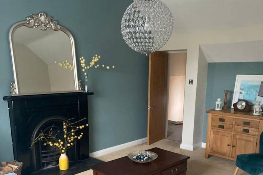 Large Quaint Mews Property in Rostrevor Village