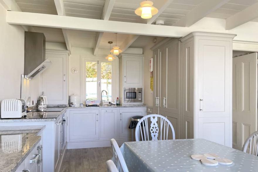 Sandhamn amazing views on every floor!