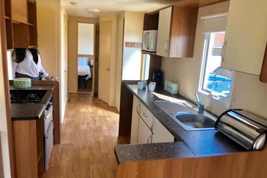 8 berth - 3 Bed Static caravan 12ft x 36ft, nr.beach and pool.New adventure land