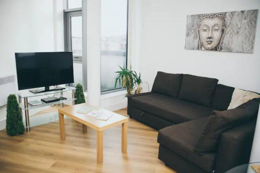 Prime City Centre Location with Balcony View & Parking
