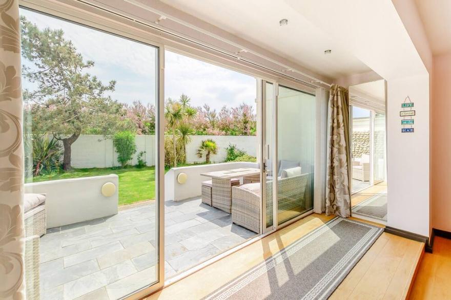 4 bedroom accommodation in Elmer