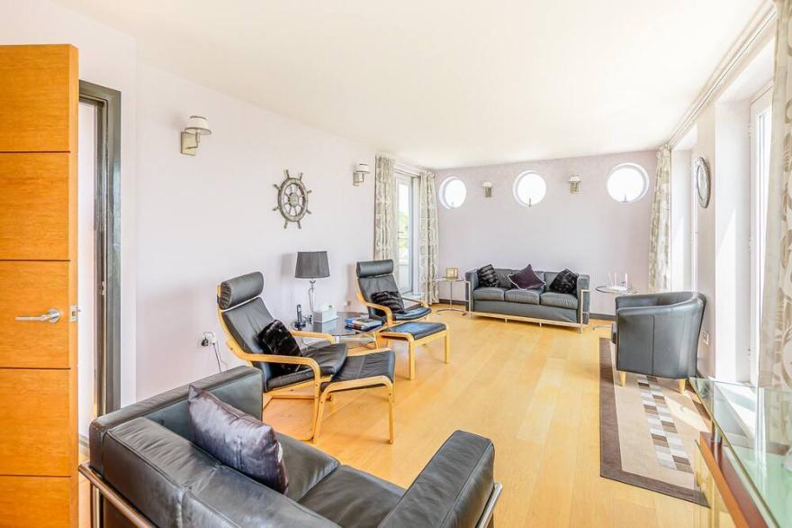 4 bedroom accommodation in Elmer