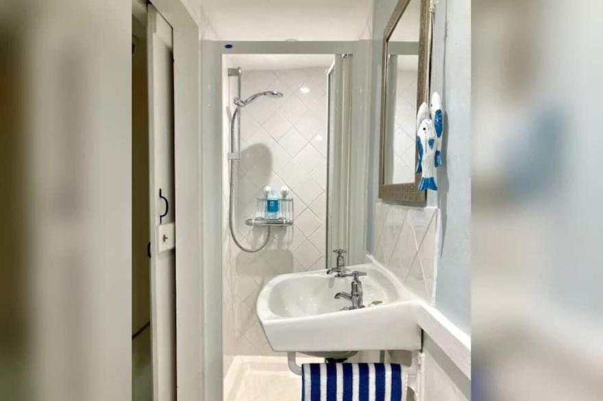 5 Bedroom House in Kingston