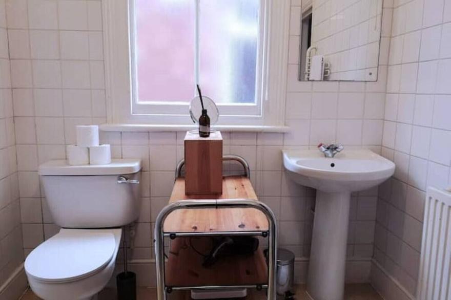 Cosy 1 Bed Flat Hideout in Kilburn
