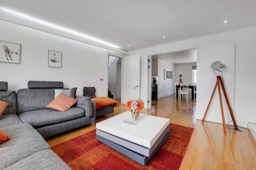 Super Deluxe 2 Bedroom Apartment In Belgravia