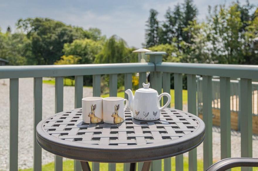 Dell Lodge - a holiday lodge that sleeps 2 with an en-suite