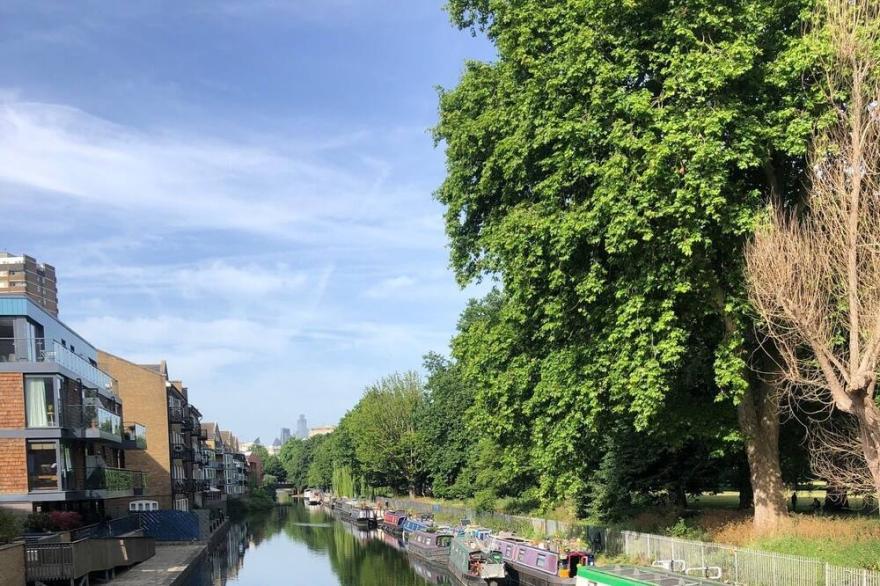 Lovely One Bedroom Apartment in East London!