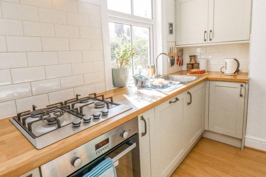 GREENFIELD HOLME, pet friendly, with a garden in Scarborough