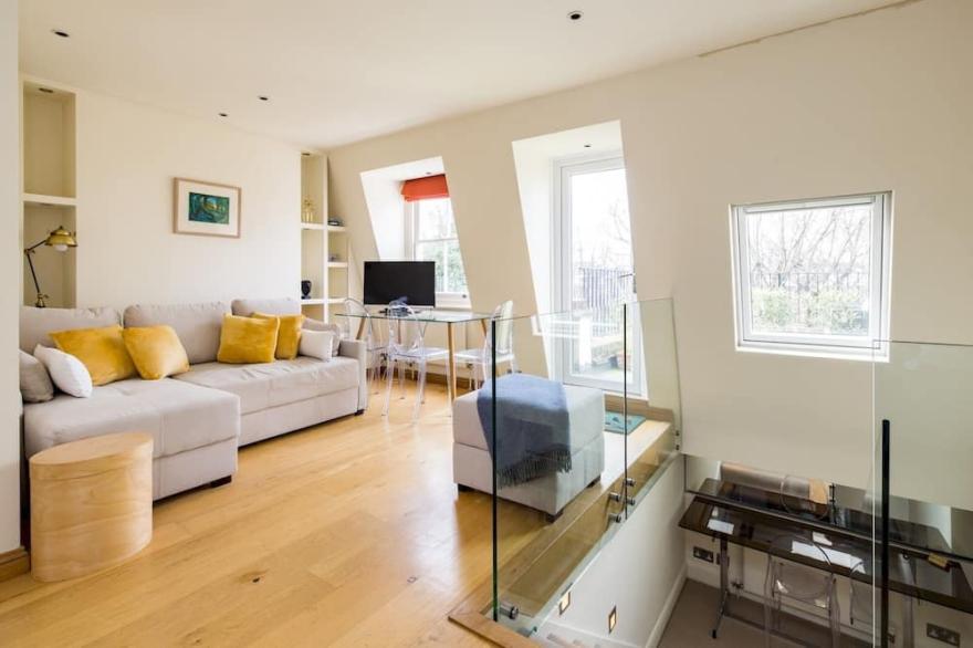 Pass the Keys | Cosy and light flat with a roof terrace in Chelsea