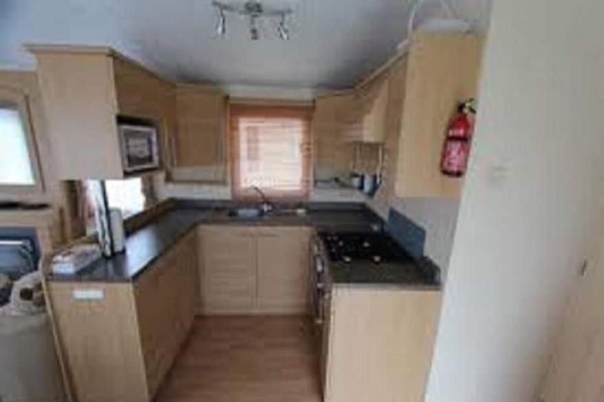 Luxury 2 bedroom static caravan in the stunning South-West of England