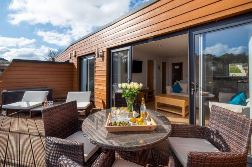 Beautiful apartment for 4 people with WIFI, pool, TV, terrace and parking