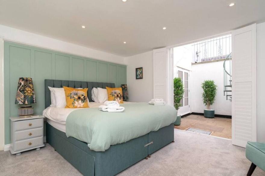 Stunning 2 Bed in the Heart of Cheltenham!