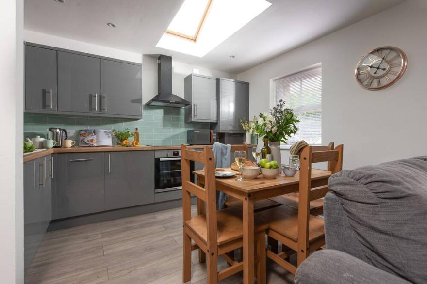 Hoopers Lodge, Croft Hooper -  a cottage that sleeps 4 guests  in 2 bedrooms