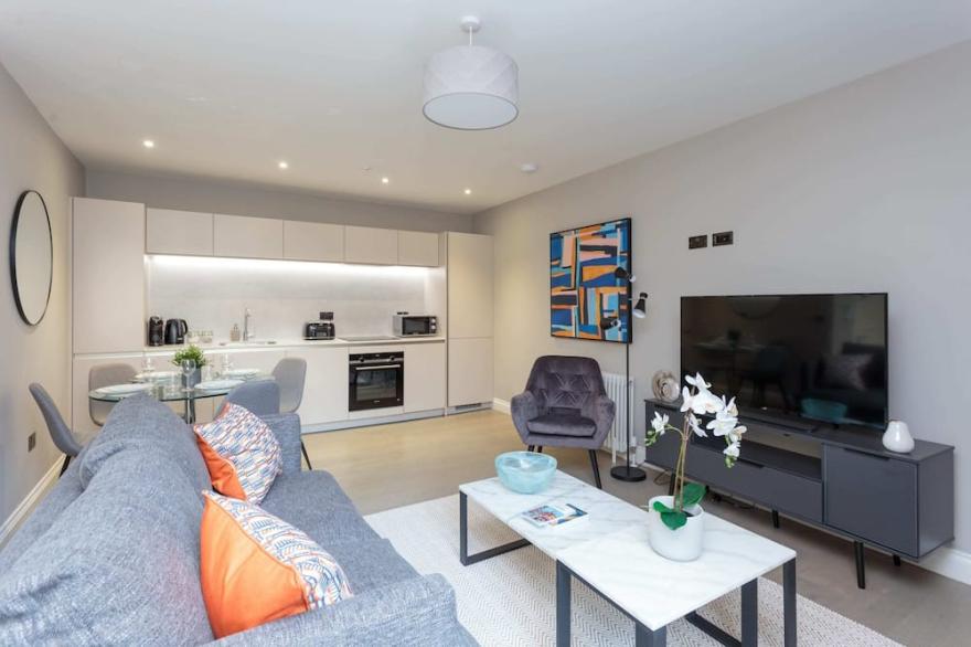 Melville St Luxury 2 Bed Apartment