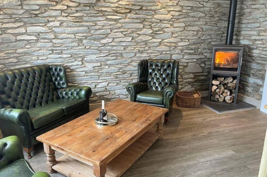 3 bedroom accommodation in Clynderwen