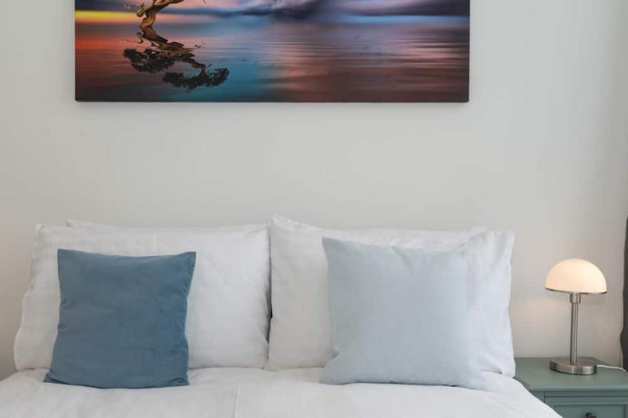 21 Church Street [TJS1684] Stylish 2 Bed Apartment