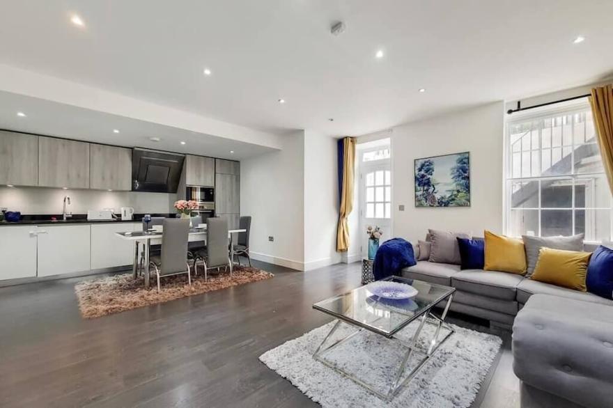 Superior 3-Bedroom Apartment off BakerStreet AC