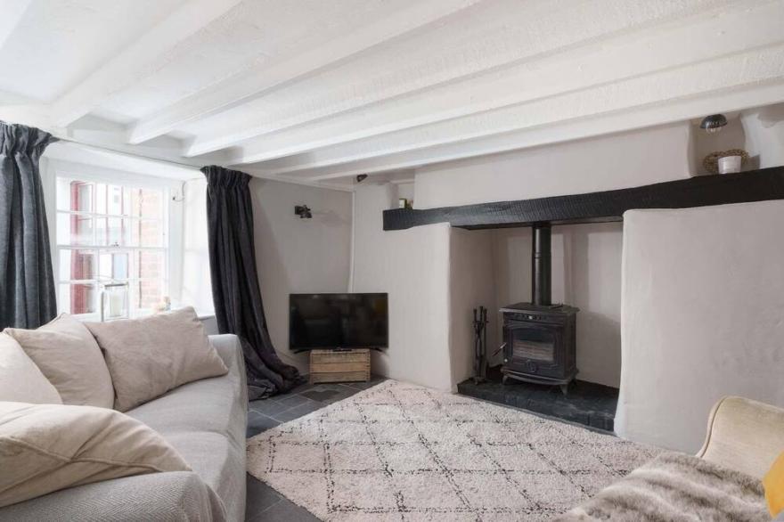 Cosy Cottage & Cabin, Central St Agnes