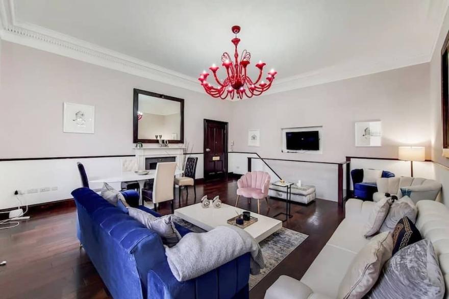 Super Deluxe Two Bedroom Duplex Flat In Belgravia