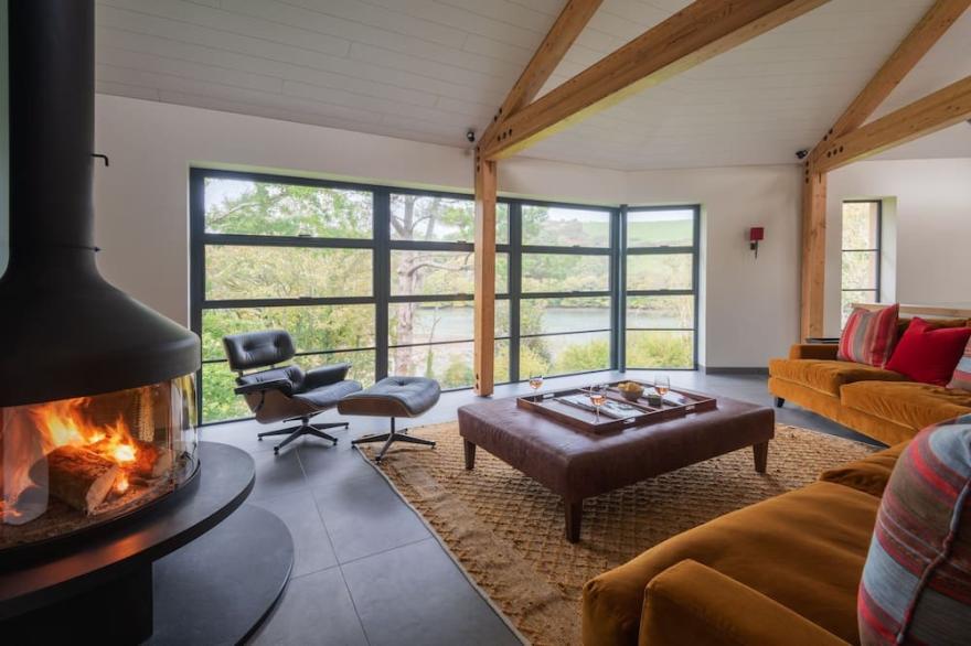 Goodshelter Bay -  a large modern waterfront house with private slipway
