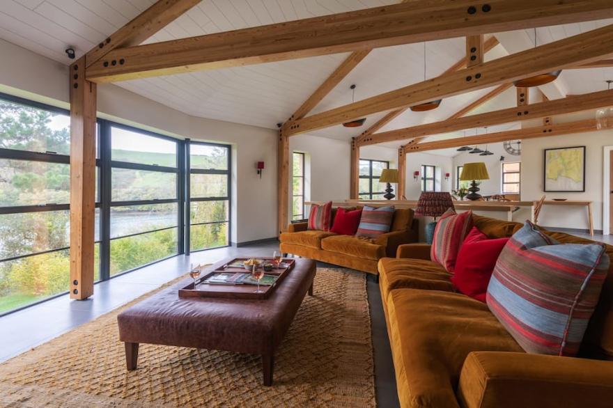 Goodshelter Bay -  a large modern waterfront house with private slipway