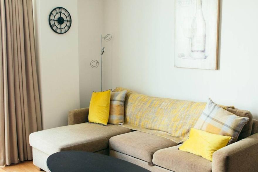 Pass the Keys | Super central Cardiff apartment close to stadiums