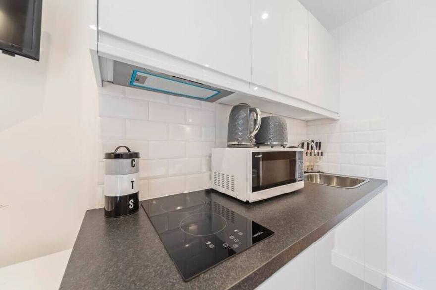 Tiny Studio in Very Central Location