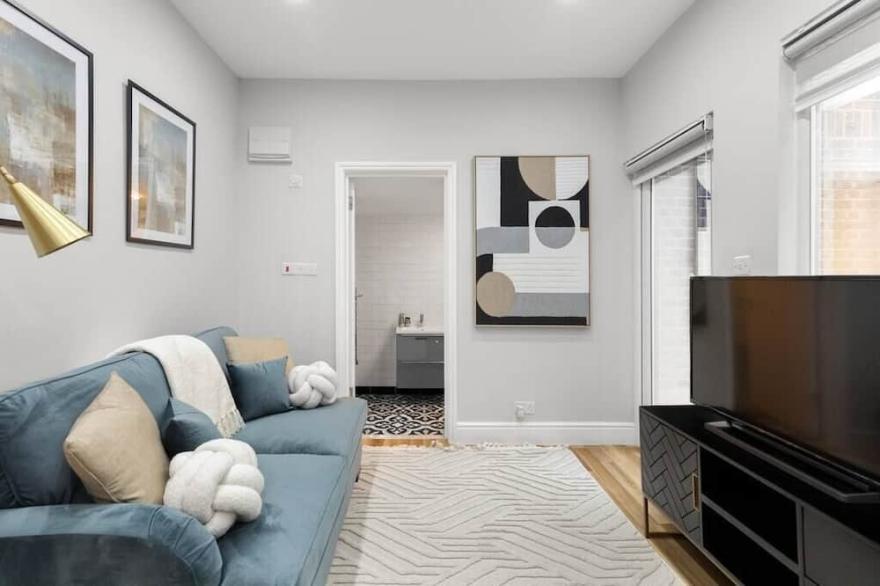 Plush and Contemporary Pad for Explorers