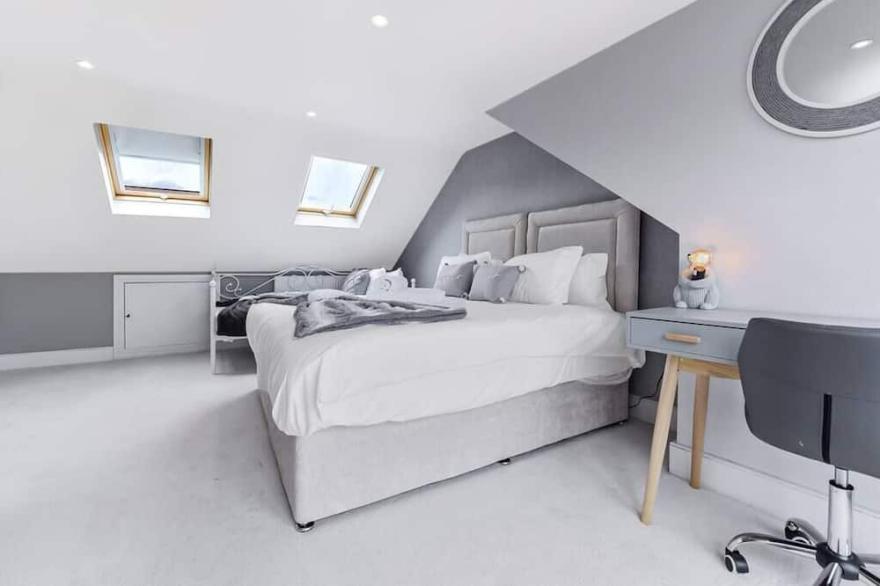 Handsome Family Home | Peaceful, Next to Park
