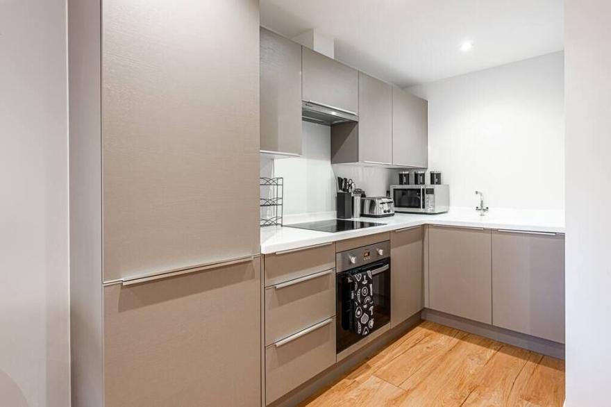 Lovely 1BR Apartment In Great Central Location!