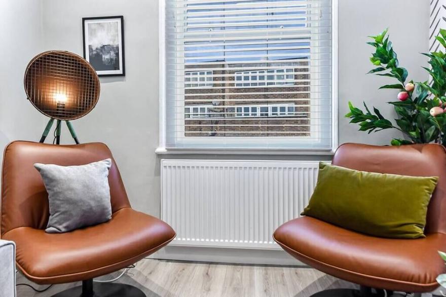 New and Modern flat in London!