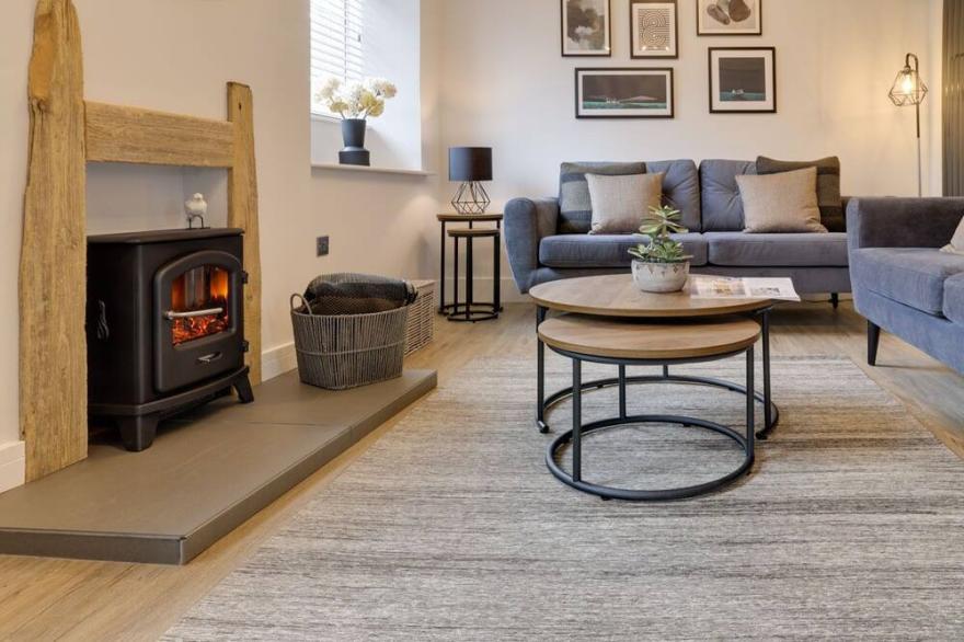 Beam End Snainton - Modern 2-bedroom Stone Cottage