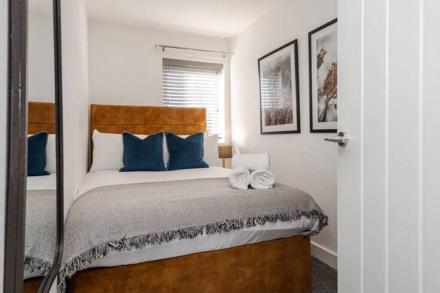 Fabulous, Designer House in the Perfect Location
