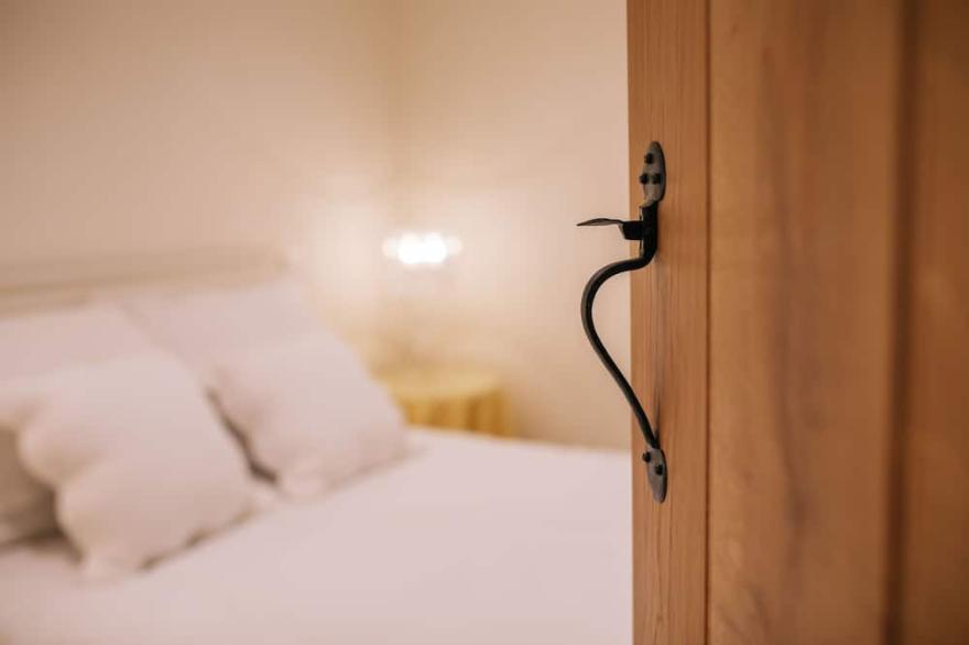 'The Nook' at Further Harrop Farm *Brand new for August*