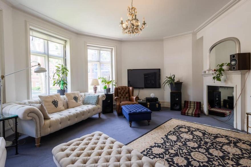 Large 1,700 Sqft Apartment, 1 Bedr, Gym+garden Access