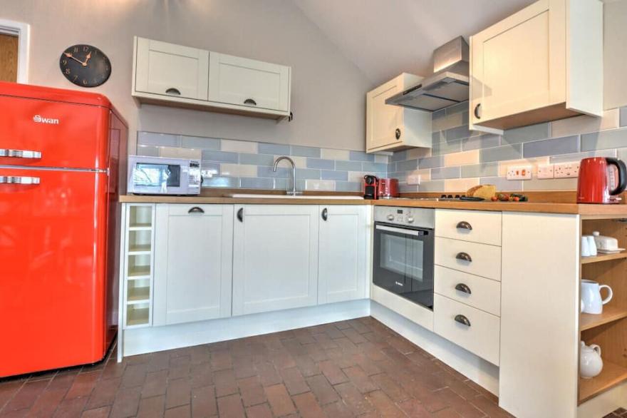 Goosehill - Two Bedroom House, Sleeps 4