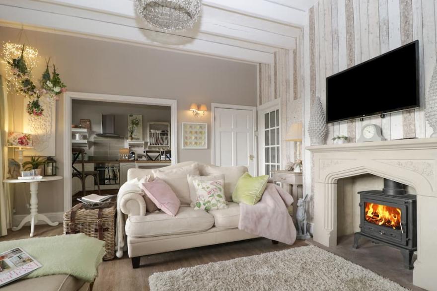 HIGH RIGG GARDEN COTTAGE, family friendly in Brampton, Cumbria
