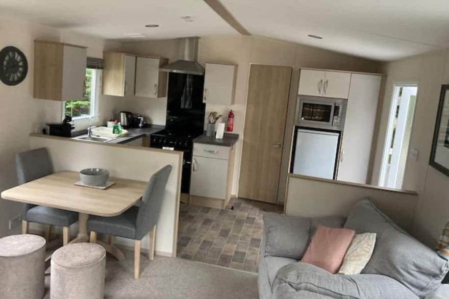 Delightful Holiday home at River Valley Cornwall