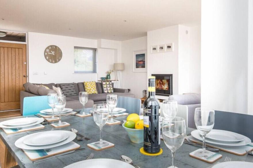 RAINER ROCKS, pet friendly, with a garden in Polzeath