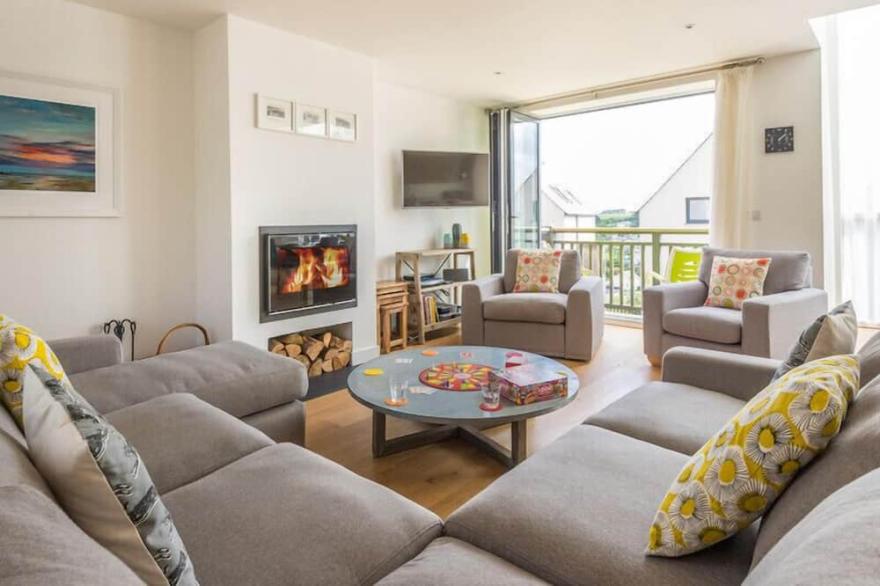 RAINER ROCKS, pet friendly, with a garden in Polzeath