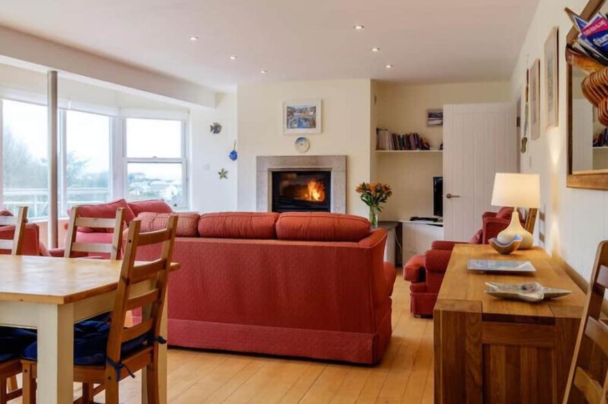 PENDAVELI, family friendly, country holiday cottage in Polzeath