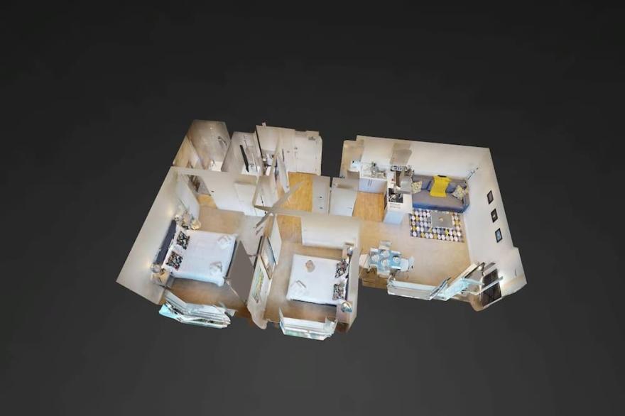 2 bedroom entire flat and free parking