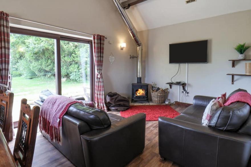 FARROW, family friendly, character holiday cottage in Staintondale